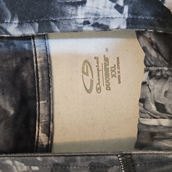 Woman's Athletic Pull Over - Picture 4 of 7